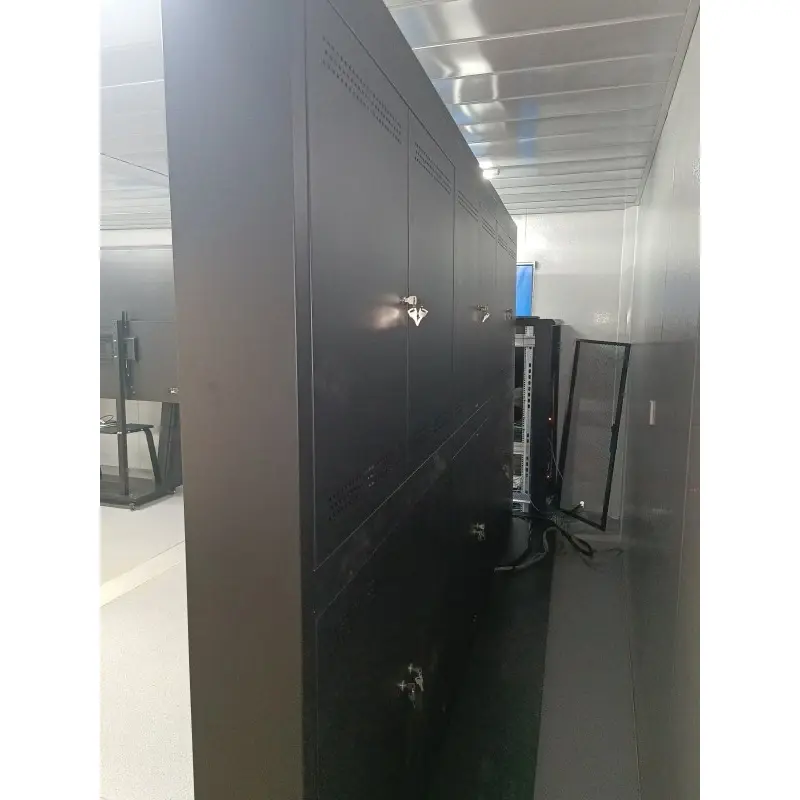 Kaip LED elektroninio ekrano grindų stovas su prieigos durelėmis gali pagerinti didelio ekrano įrengimą